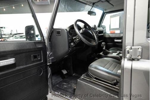 1986 Land Rover Defender V8