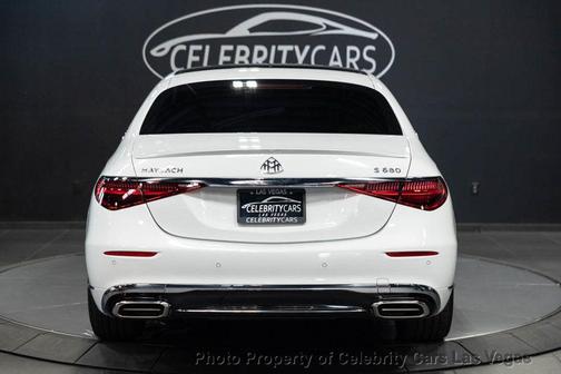 MANUFAKTUR Moonlight White Metallic 2024 Mercedes-Benz Maybach S 680 Maybach S 680