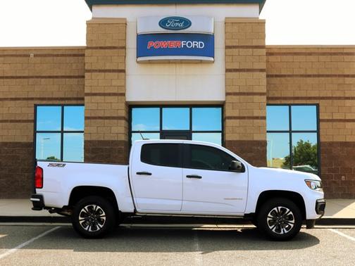 Summit White 2022 Chevrolet Colorado Z71