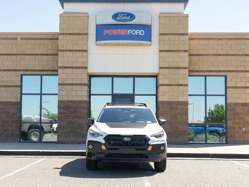 Crystal White Pearl 2024 Subaru Crosstrek WILDERNESS