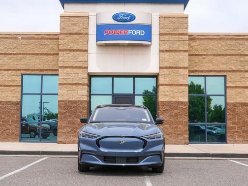 2024 Ford Mustang Mach-E PREMIUM