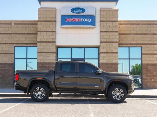 Deep Bronze Metallic 2024 GMC Canyon AT4
