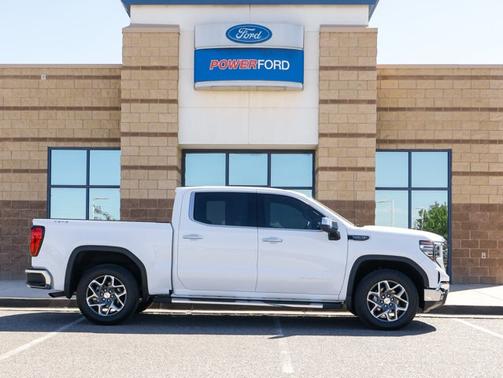 Summit White 2024 GMC Sierra 1500 SLT