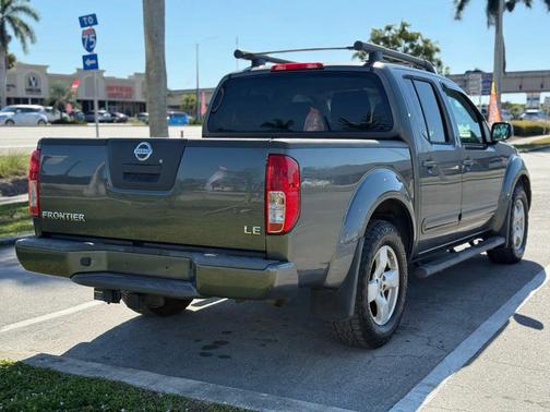 2008 Nissan Frontier LE Crew Cab