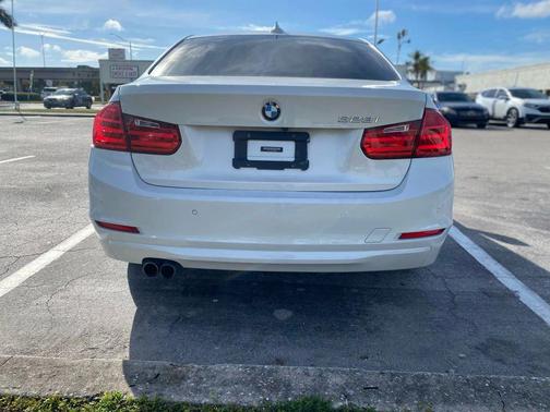 2014 BMW 328 328i Sedan 4D