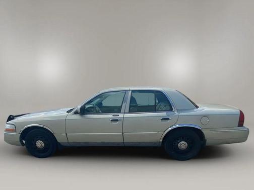 2004 Mercury Grand Marquis LS Sedan 4D