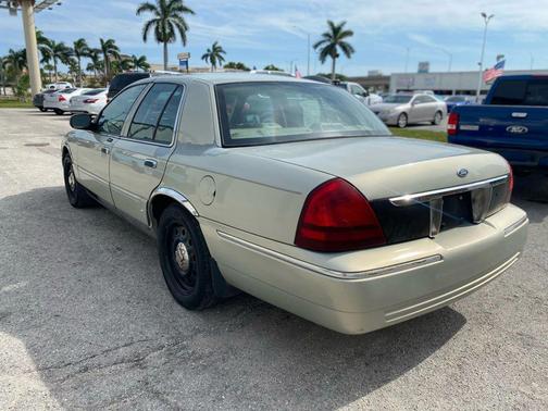 2004 Mercury Grand Marquis LS Sedan 4D