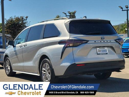 Celestial Silver Metallic 2023 Toyota Sienna LE