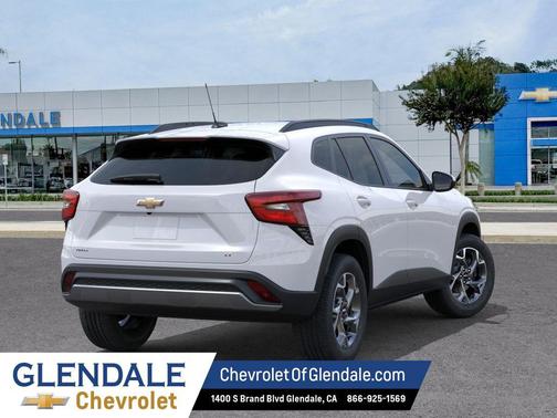 Summit White 2026 Chevrolet Trax LT