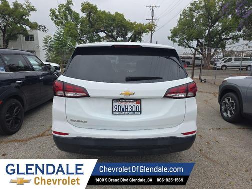 Summit White 2022 Chevrolet Equinox LS