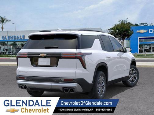 Summit White 2026 Chevrolet Traverse LT