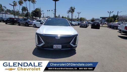 Crystal White Tricoat 2024 Cadillac LYRIQ Sport