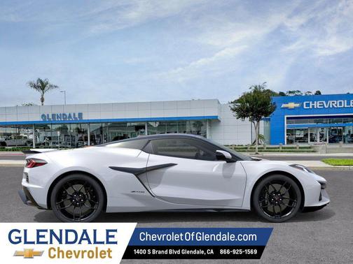 Arctic White 2026 Chevrolet Corvette Z06