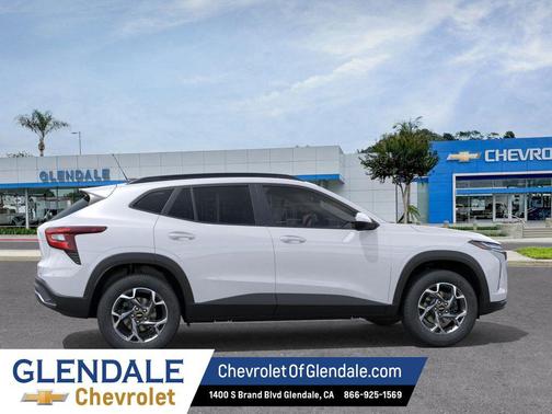 Summit White 2026 Chevrolet Trax LT