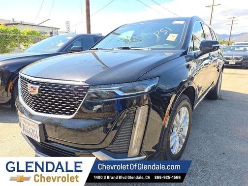 Stellar Black Metallic 2025 Cadillac XT6 Luxury FWD