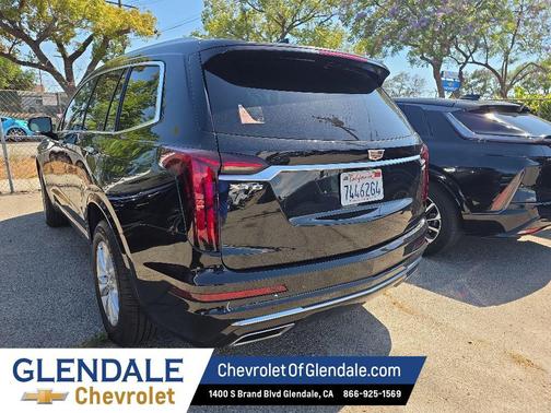 Stellar Black Metallic 2025 Cadillac XT6 Luxury FWD