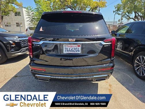 Stellar Black Metallic 2025 Cadillac XT6 Luxury FWD