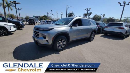 Sterling Gray Metallic 2024 Chevrolet Traverse LT