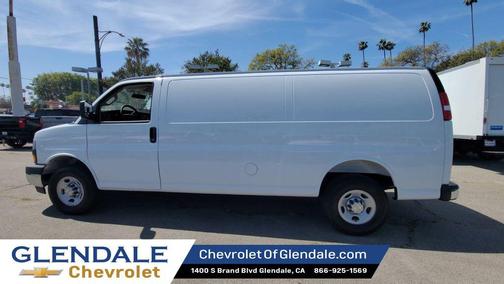 Summit White 2026 Chevrolet Express 2500 Work Van