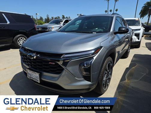 Sterling Gray Metallic 2024 Chevrolet Trax FWD 2RS