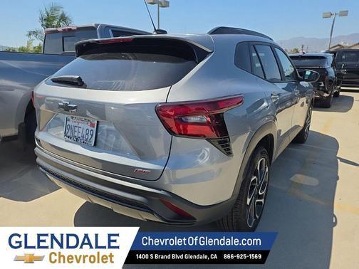 Sterling Gray Metallic 2024 Chevrolet Trax FWD 2RS