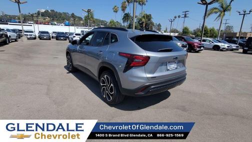 Sterling Gray Metallic 2024 Chevrolet Trax FWD 2RS