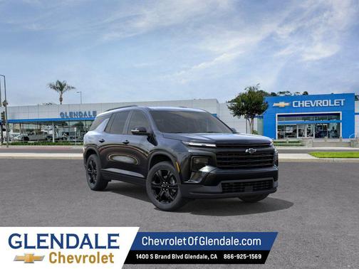 Mosaic Black Metallic 2027 Chevrolet Traverse LT