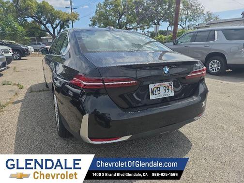 Black Sapphire Metallic 2024 BMW 530 530i