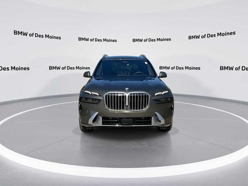 2025 BMW X7