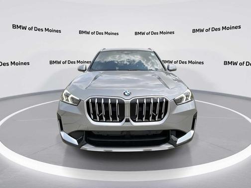 2025 BMW X1 