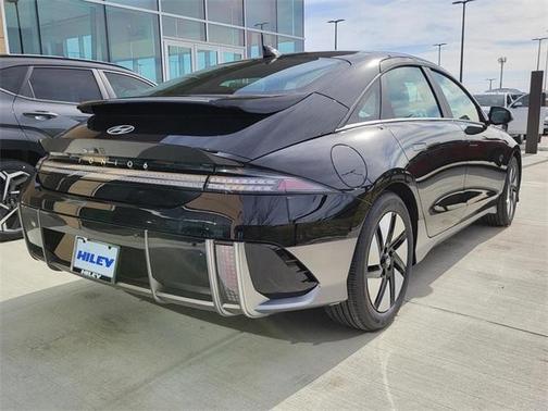 2025 Hyundai IONIQ 6 SE