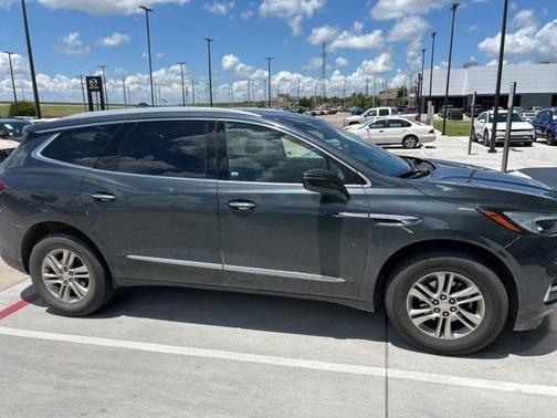 2020 Buick Enclave Essence