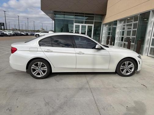 2017 BMW 330 i xDrive