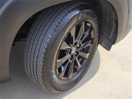 2025 Mazda CX-50 2.5 S Preferred Package