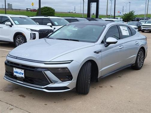 2025 Hyundai SONATA Hybrid Limited