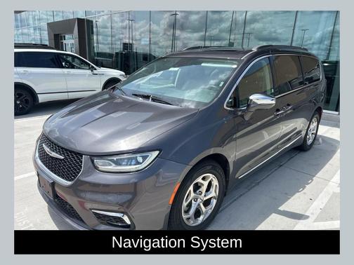 Granite Crystal Clearcoat Metallic 2022 Chrysler Pacifica Limited