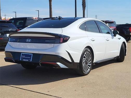 2025 Hyundai SONATA Hybrid Limited