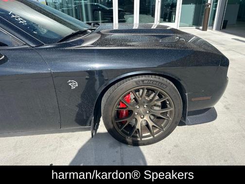 Pitch Black Clearcoat 2016 Dodge Challenger SRT Hellcat