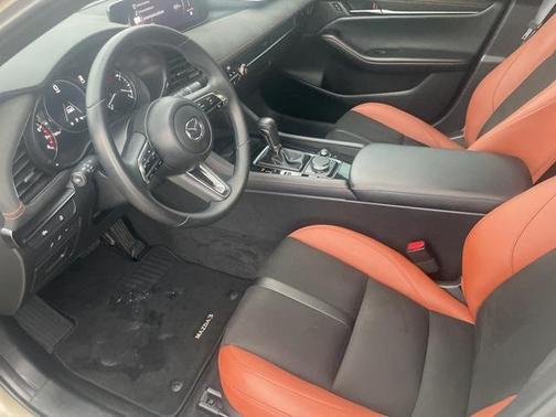 2024 Mazda Mazda3 2.5 Carbon Turbo