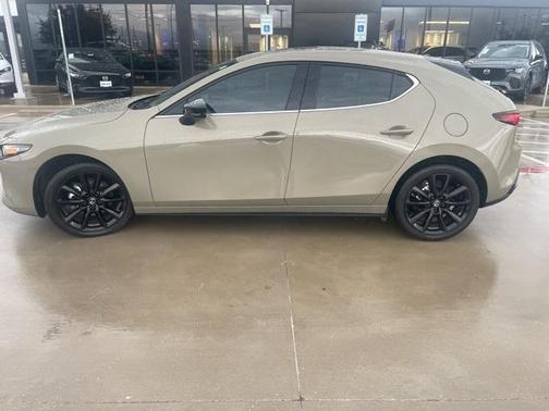 2024 Mazda Mazda3 2.5 Carbon Turbo