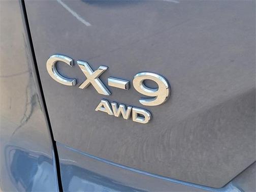 2022 Mazda CX-9 Carbon Edition