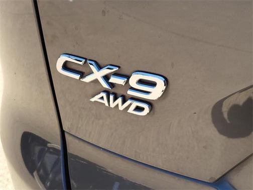 2018 Mazda CX-9 Signature