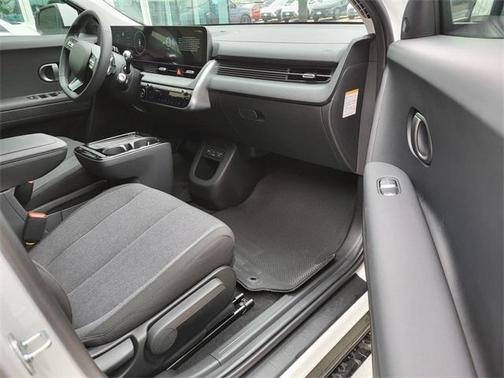 2025 Hyundai IONIQ 5 SE Standard Range