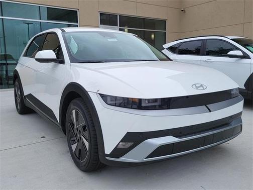 2025 Hyundai IONIQ 5 SE Standard Range