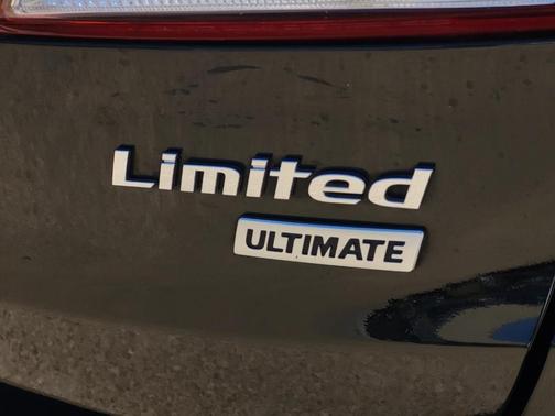 Becketts Black 2018 Hyundai SANTA FE Limited Ultimate