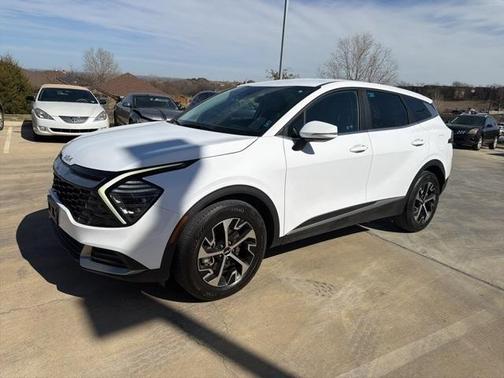 2024 Kia Sportage EX