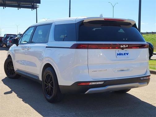 2022 Kia Carnival LX