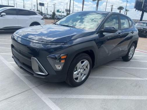 2025 Hyundai KONA SE
