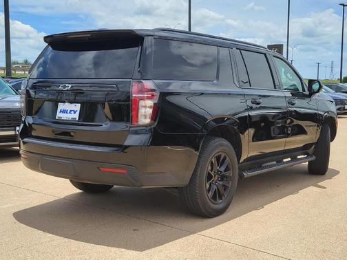 Black 2023 Chevrolet Suburban Z71