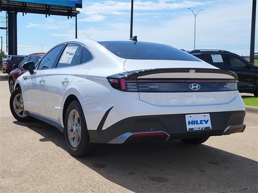 2025 Hyundai SONATA SE